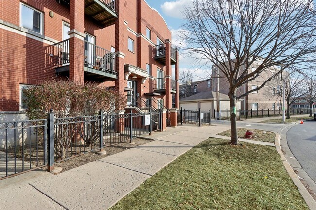 Foto del edificio - 1132 W 13th St