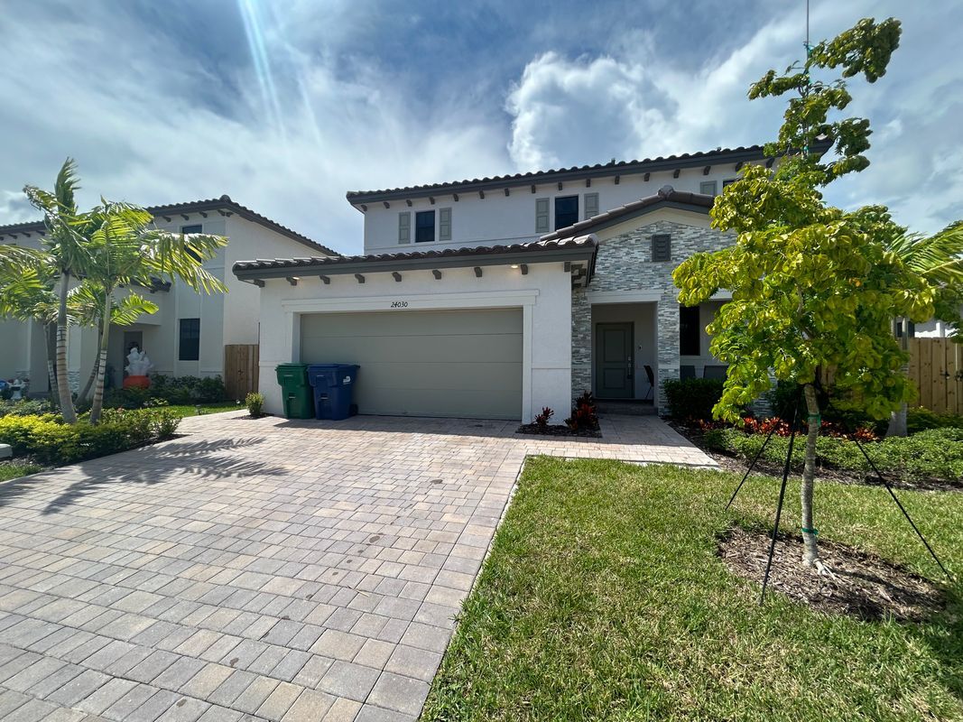Primary Photo - 24030 SW 119th Pl