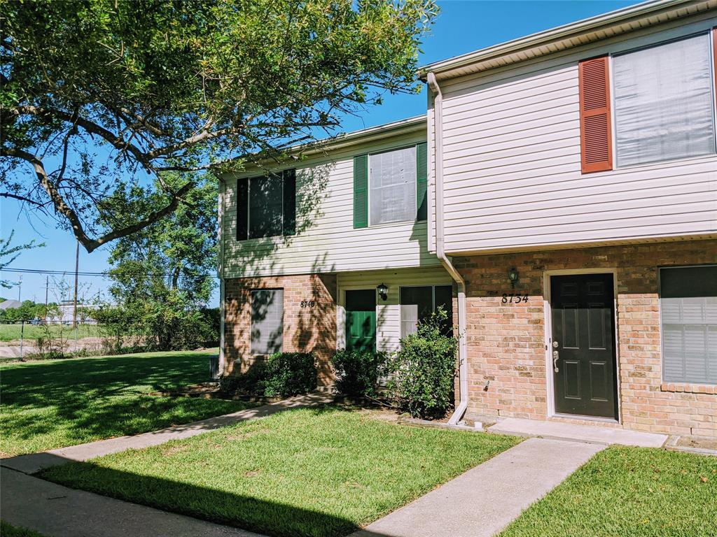 Primary Photo - 8740 Glen Meadow Ln