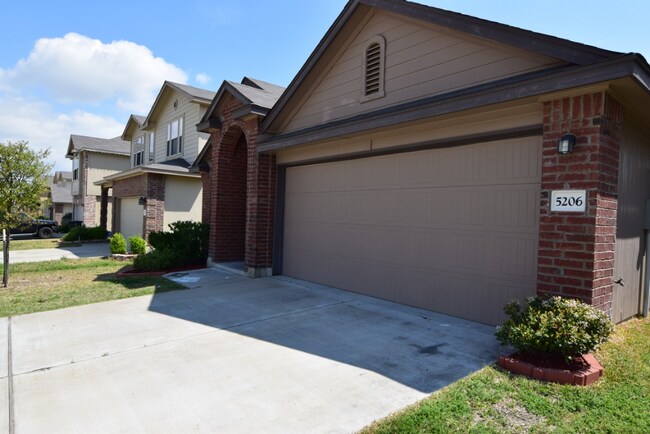 Building Photo - 5206 Lions Gate Ln