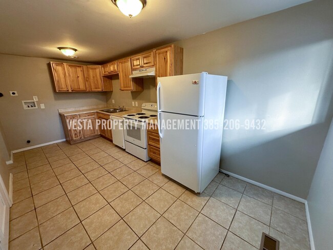 Building Photo - 2115 N 250 W