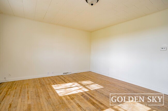 Foto del edificio - 2105 N Elgin St