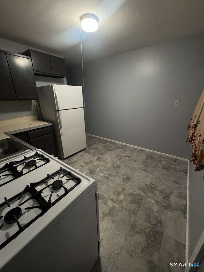 Foto del edificio - 33 Cannon Rd