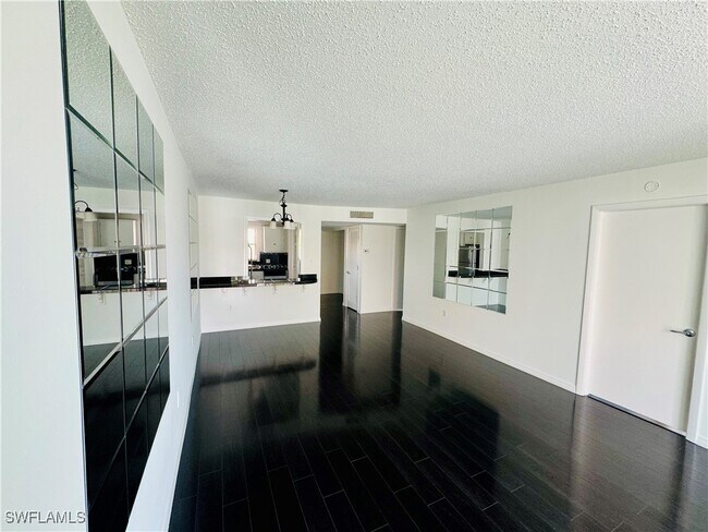 Foto del edificio - 170 Turtle Lake Ct