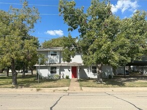 Building Photo - 204 E Rucker St