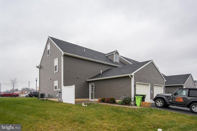 Building Photo - 212 Blackford Blvd