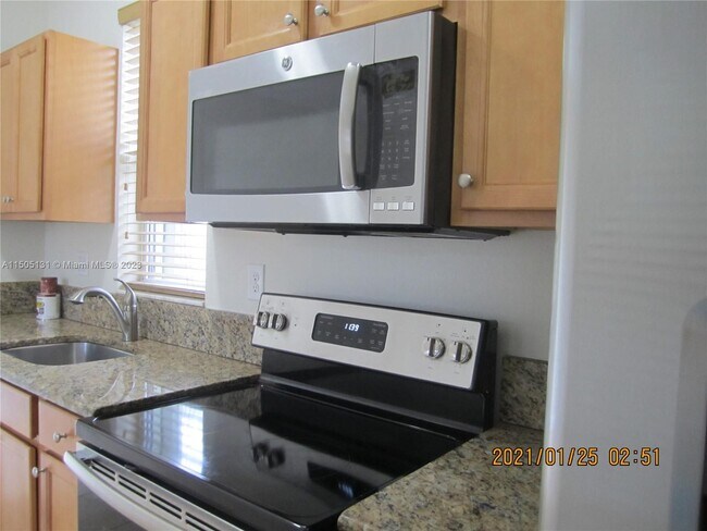 Foto del edificio - 17001 SW 94th Terrace