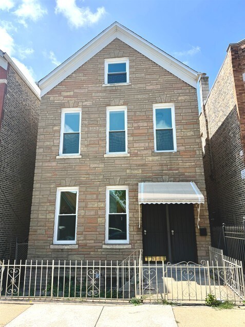Foto del edificio - 3710 S Wood St