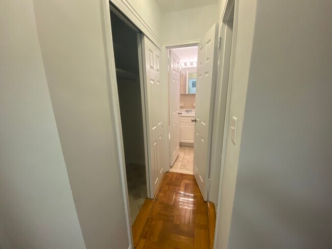 Building Photo - 135 3rd Ave