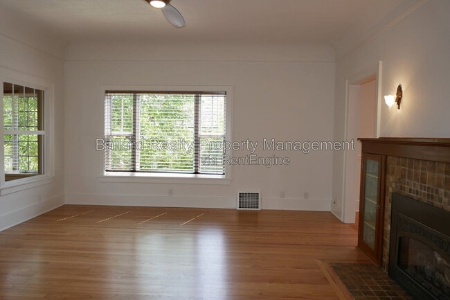 Building Photo - 6737 27th Ave NW