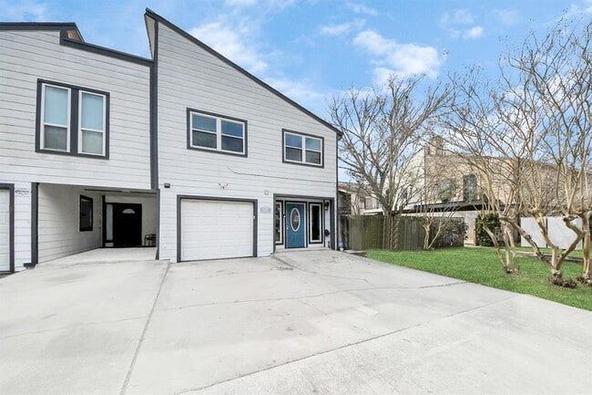 Building Photo - 18122 Kings Row