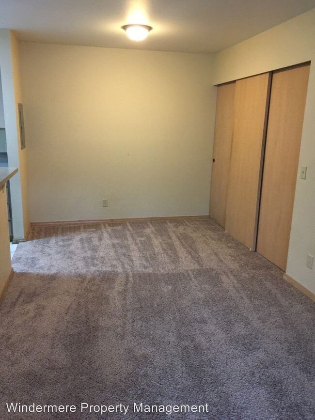 Foto del edificio - 1302-1306 Birchwood Ave