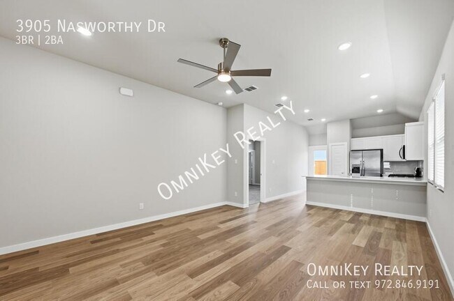 Building Photo - 3905 Nasworthy Dr