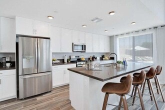 Building Photo - 12576 Sylvanus Dr