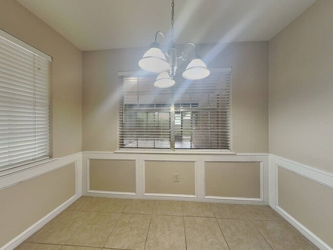 Building Photo - 6607 Gentle Bend Dr