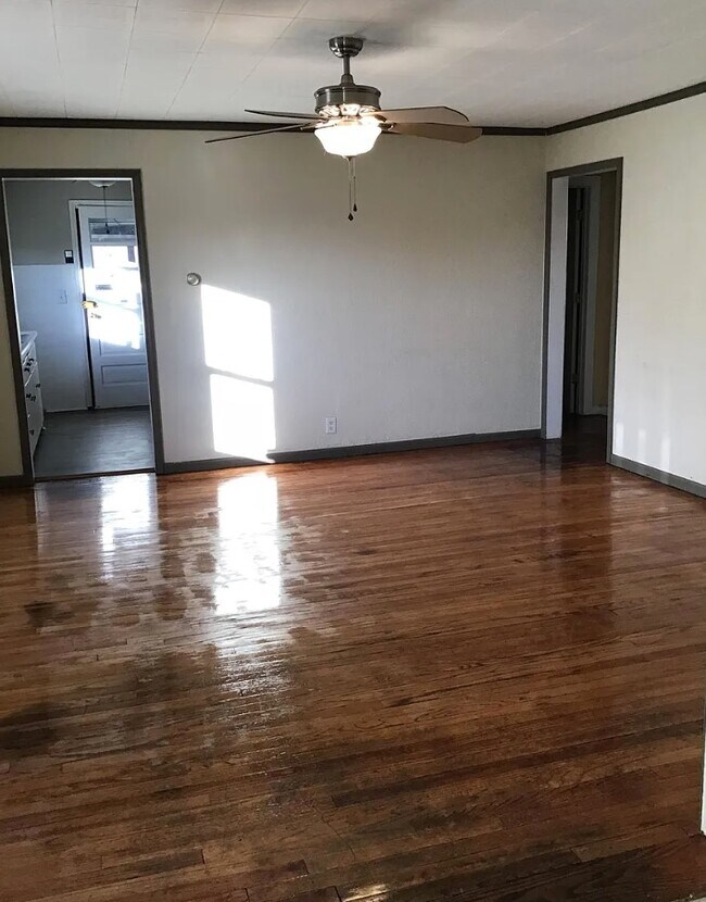 Foto del edificio - 208 E 34th St