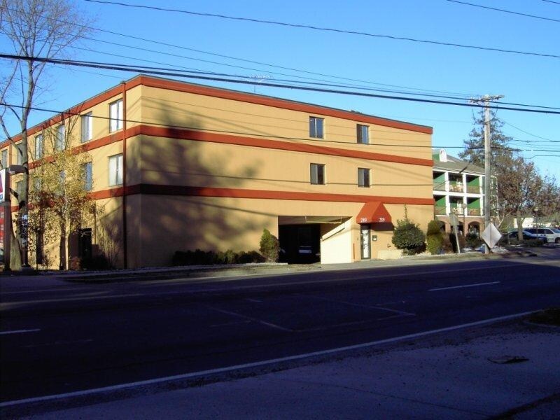 Primary Photo - 289 Main Avenue