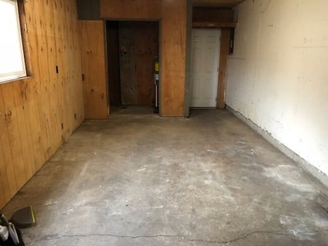 Building Photo - 3 Bedroom House in West Eugene