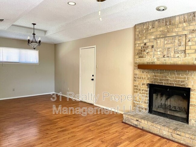 Photo - 8710 California Dr House