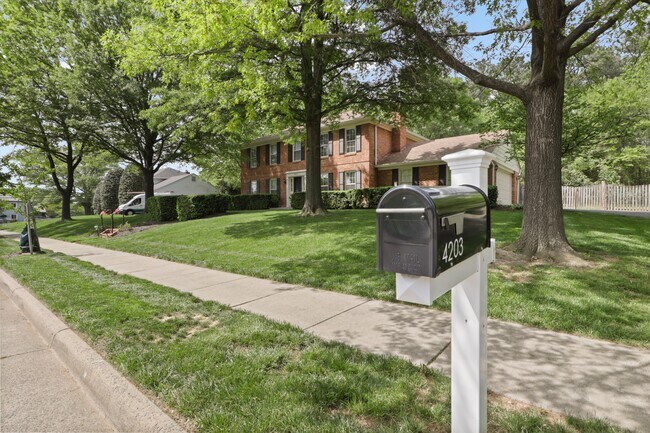 Building Photo - 4203 Maple Tree Ct