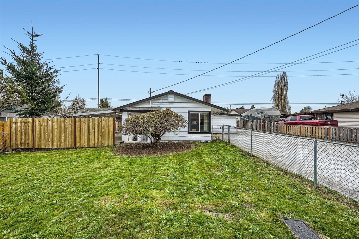 Primary Photo - Just renovated - 4 bedroom Home