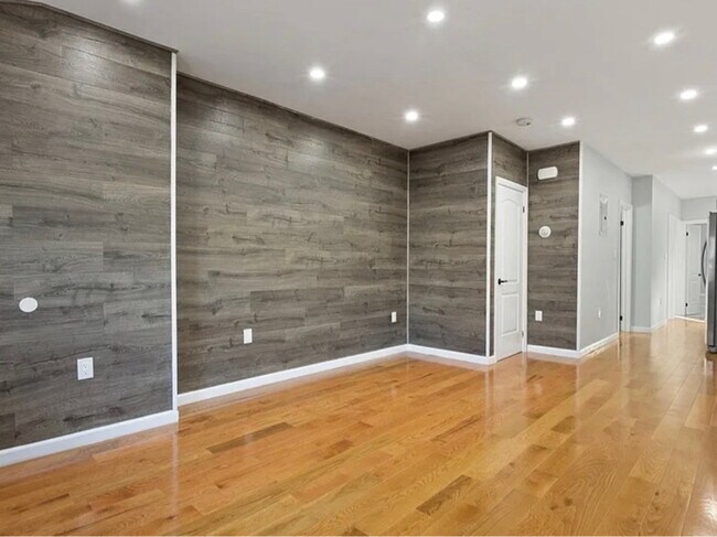 Foto del edificio - 140-22 173rd St