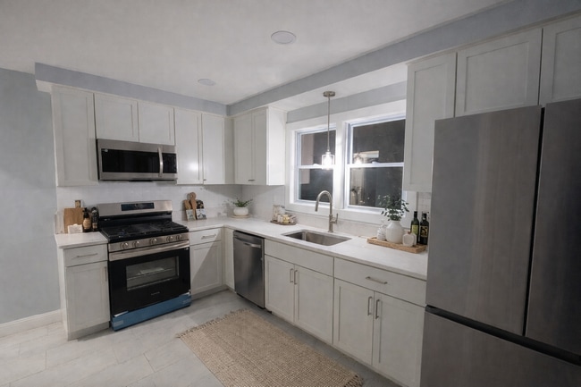 Building Photo - 18434 Gaylord