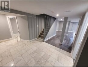 Building Photo - 30 Sweet Briar Ln