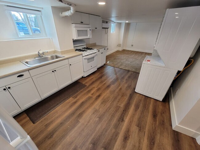 Foto del edificio - 609 W 11th St