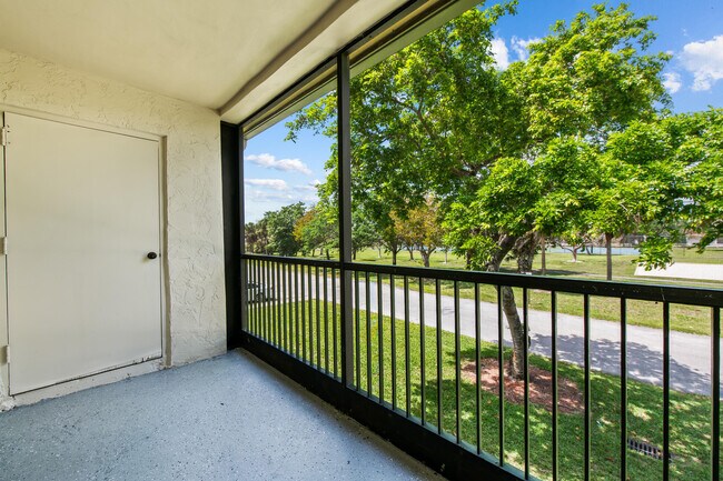 Foto del edificio - 4276 NW 89th Ave