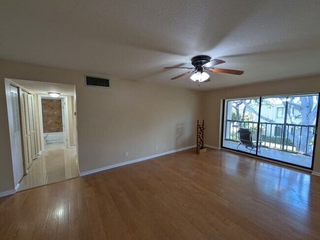 Foto del edificio - 150 Pineview Rd
