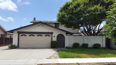 Building Photo - 1960 Harris Ave Building Photo - 1960 Harris Ave