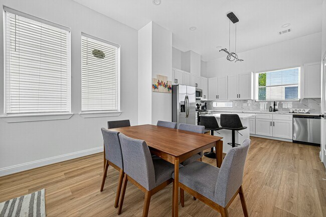 Foto del edificio - 6346 Culberson St