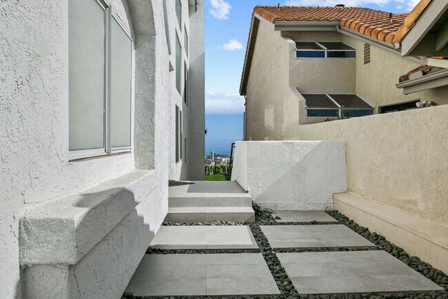Foto del edificio - 105 Palm Beach Ct