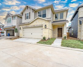 Building Photo - 3405 Knighton Hill Dr