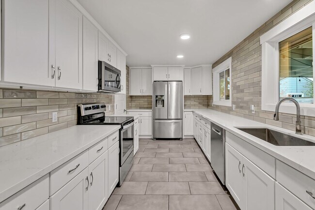 Foto del edificio - Beacon Hill 2 bed 1 bath home