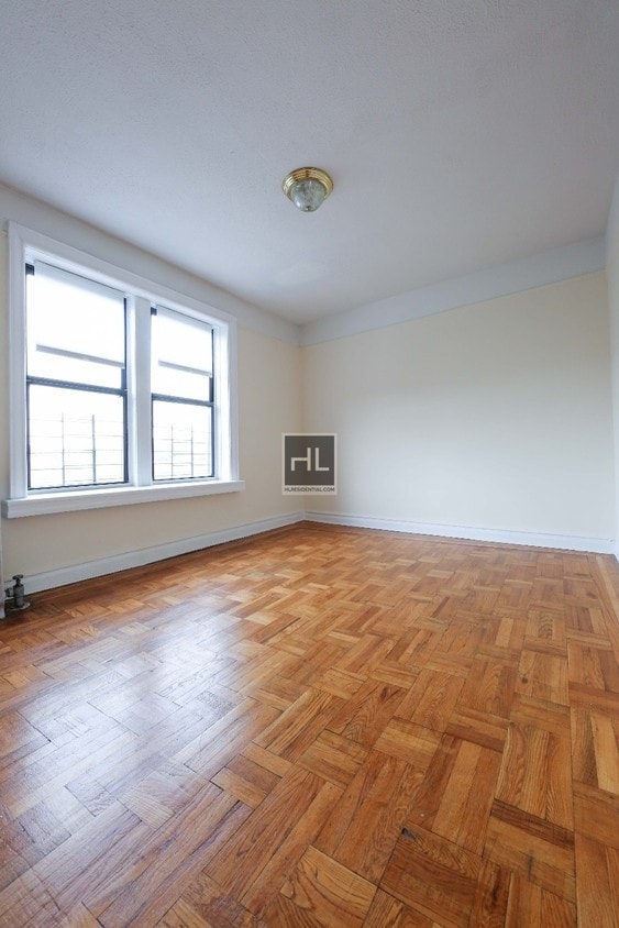 Studio on Seaman Avenue Room for Rent in New York, NY