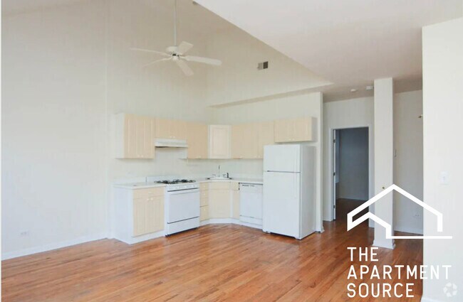 Building Photo - 923 W Dickens Ave