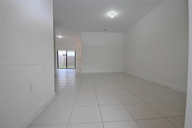 Foto del edificio - 23444 SW 129th Ave