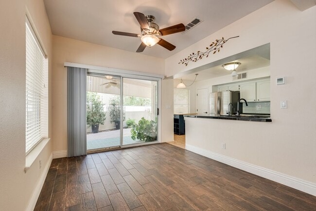 Building Photo - Desert Shores Gem with Main-Level Primary Suite & Private Wraparound Patio
