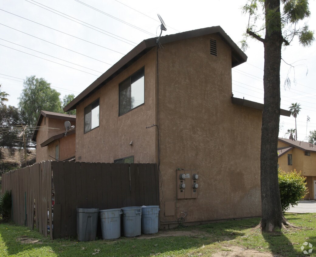 Foto del edificio - 4912 Brooks St