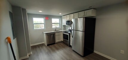 Building Photo - 1107 N Fulton Ave