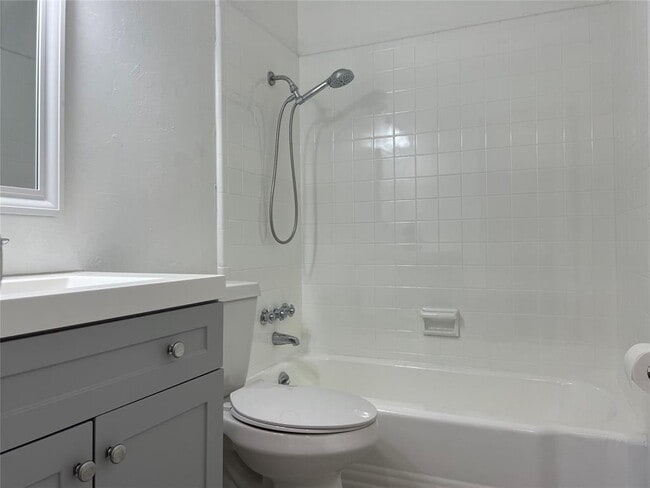 Building Photo - 3104 Longbow Ct