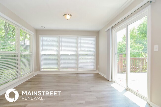 Foto del edificio - 13131 W 100th St