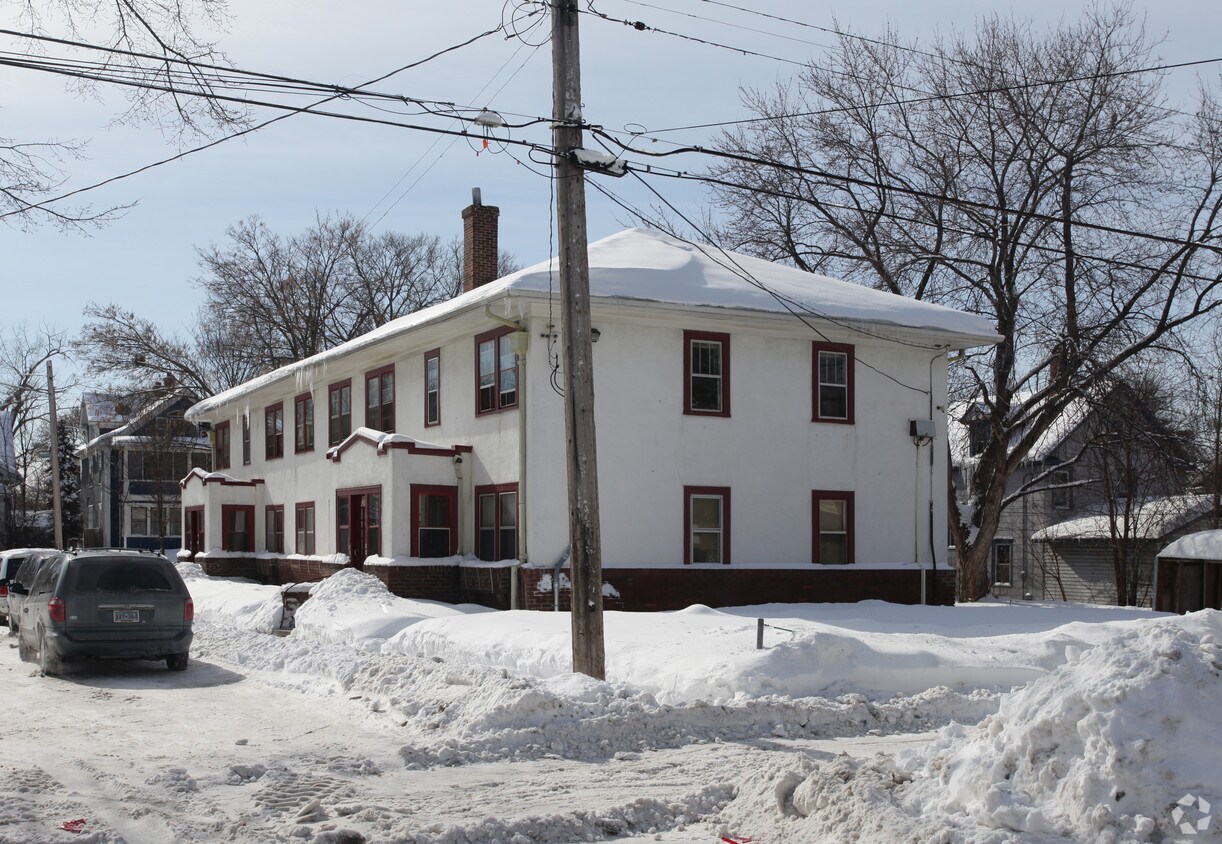 Building Photo - 301 Newton Ave