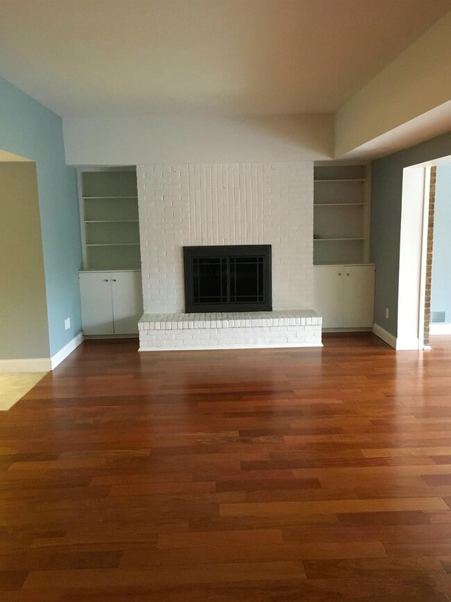 Building Photo - 2115 Nature Cove Ct