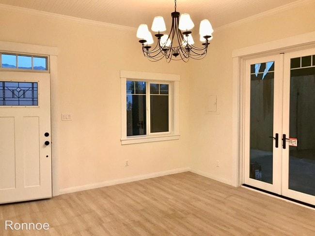 Building Photo - 4311 Carpinteria Ave
