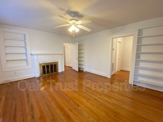 Building Photo - 3 Lindendale Ave