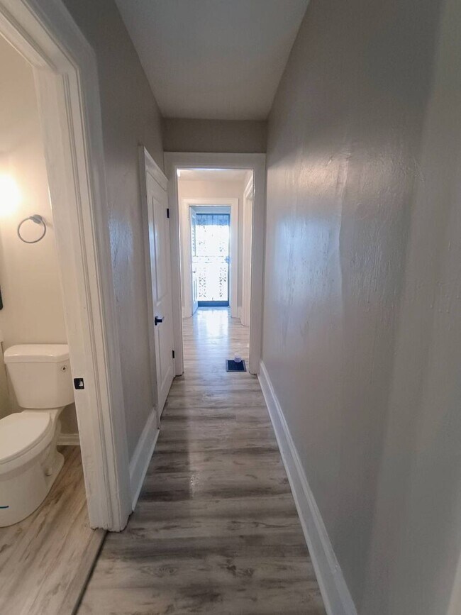 Foto del edificio - Charming 4-Bedroom Home in Harambee