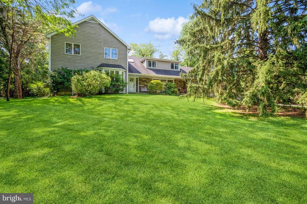 Foto principal - 536 Rosedale Rd